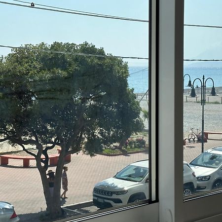 Appartamento Aria Del Mare Ventimiglia Exteriör bild